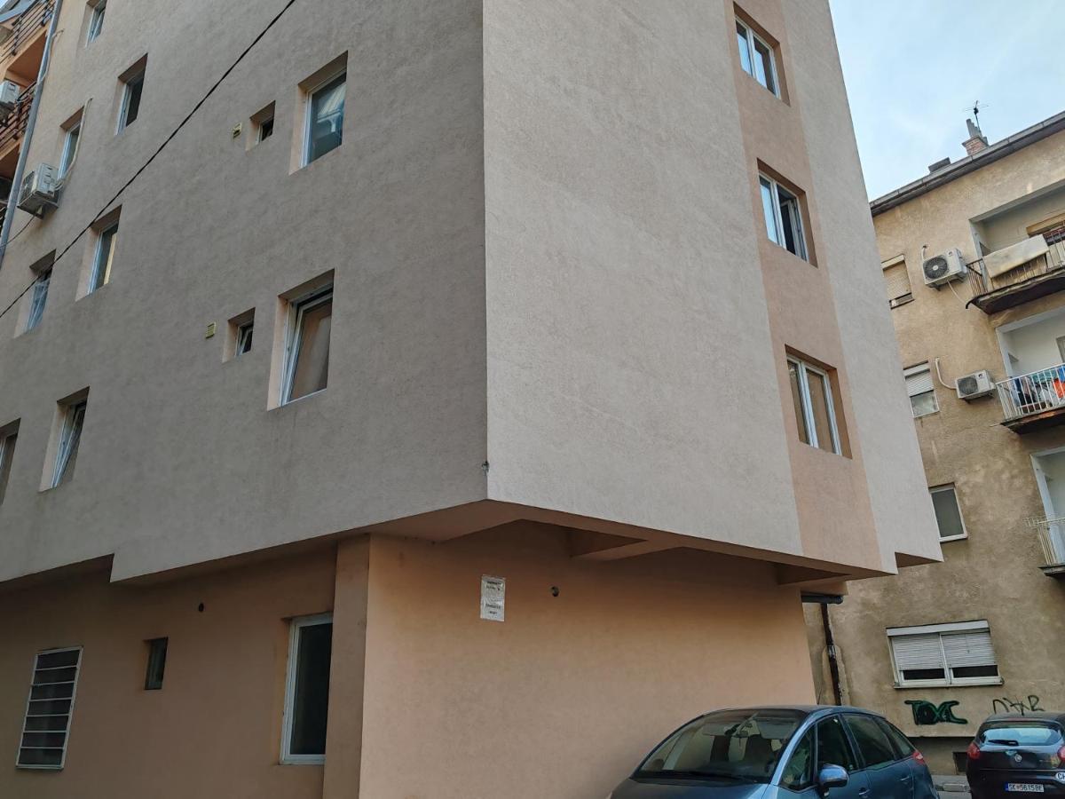 Central Modern Flat M&M Apartments Skopje Exteriör bild